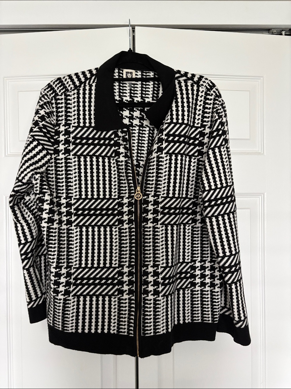 Anne Klein Black and White Geo-Pattern Zip Jacket